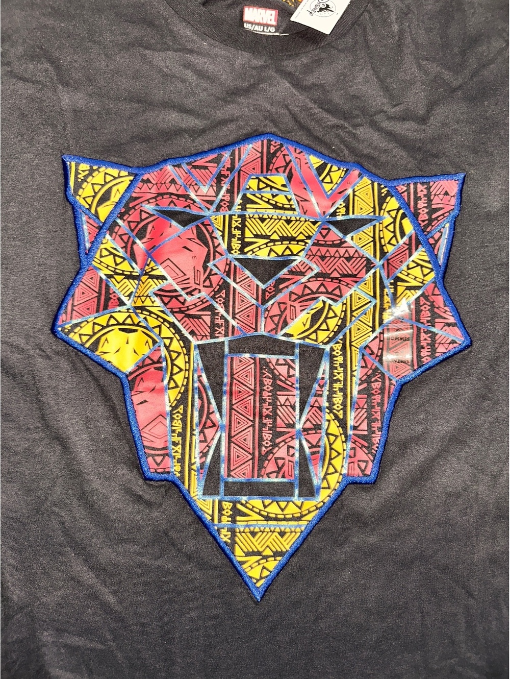 NWT Men’s Large Disney Marvel Black Panther Wakanda Shirt